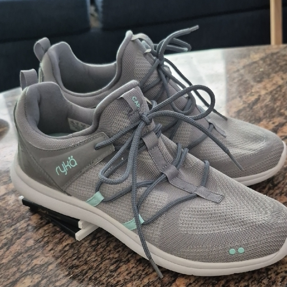 Ryka Women's/Unisex Gray Athletic Sneakers with Mint Accents